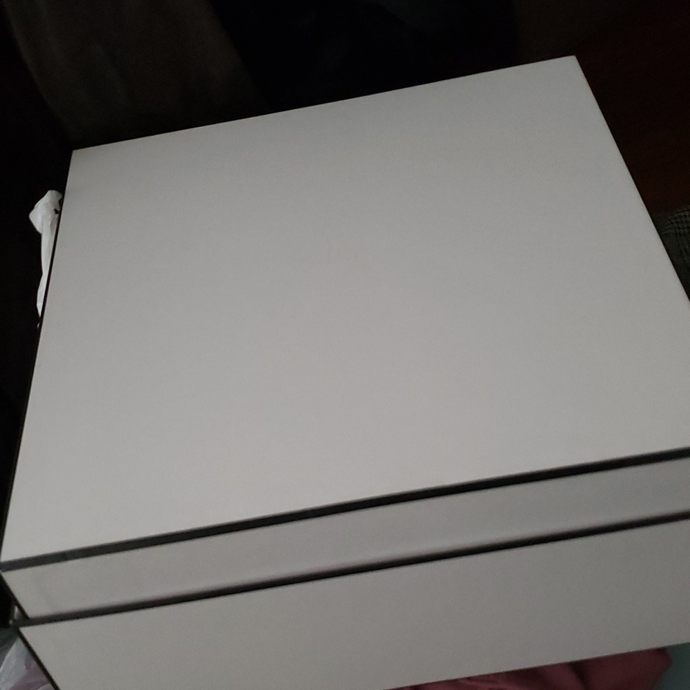 Chanel Gift Box And Card View 4